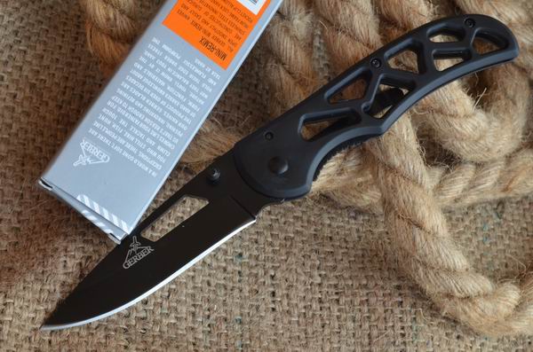 Small folding knife