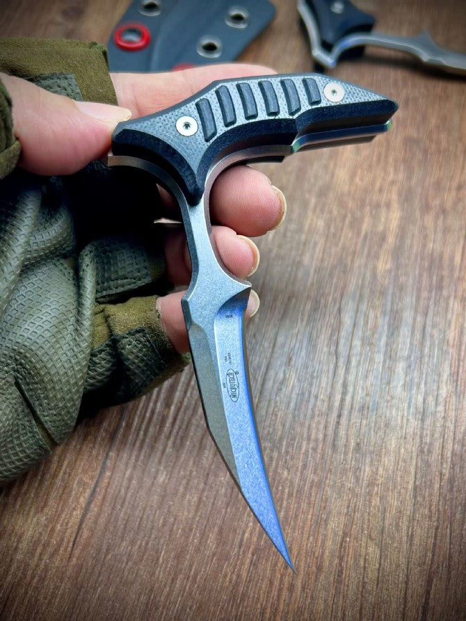Bee Hand Stiletto